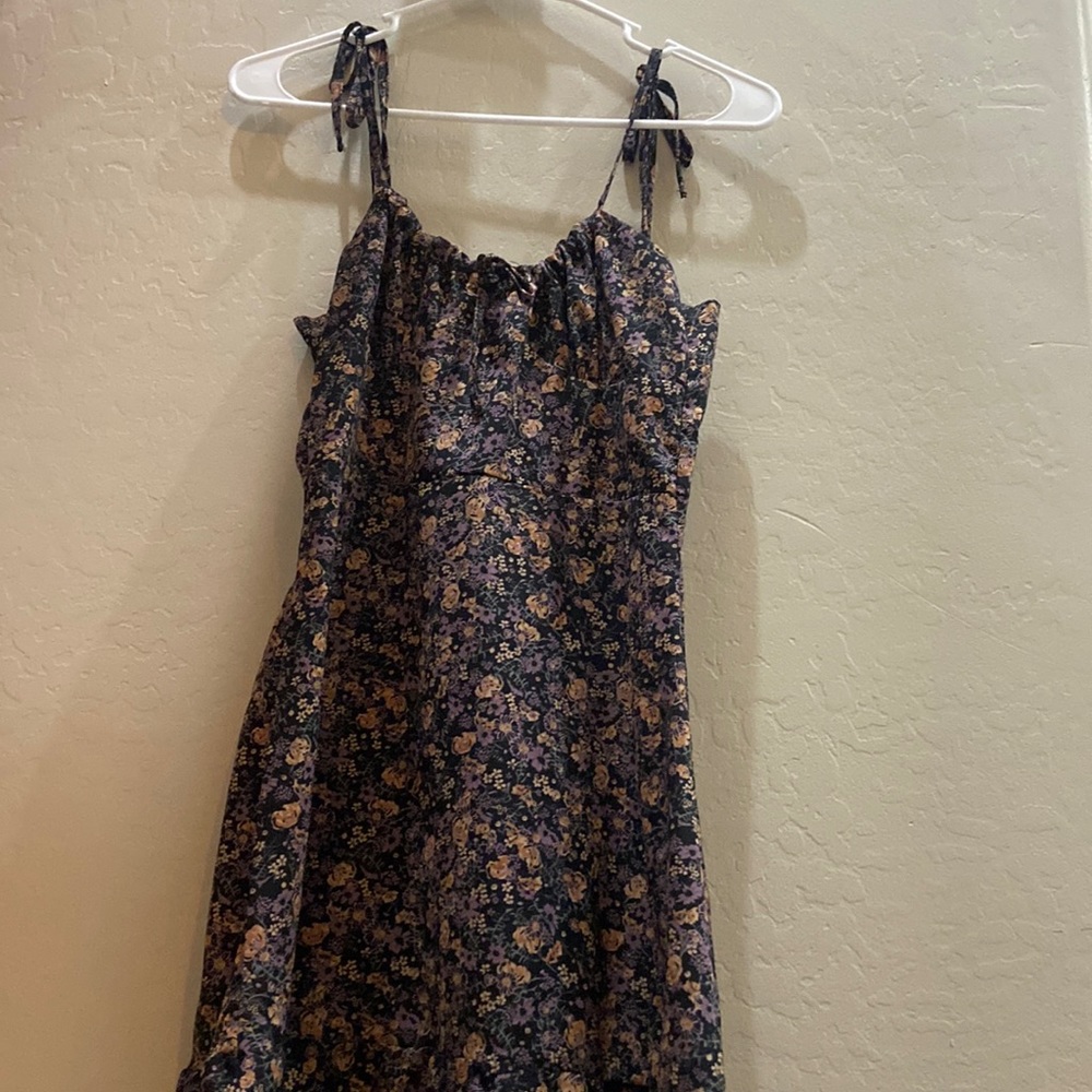 women’s small floral dress